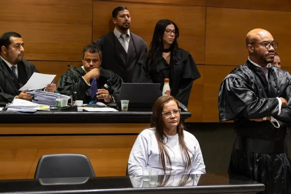 Madrasta é condenada a 49 anos por envenenar enteada e tentar matar enteado no Rio