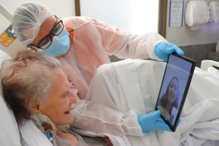 mae x chamada x filha 