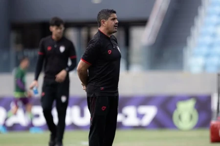 Tiago Brayner irá comandar o profissional do Atlético nos próximos dias