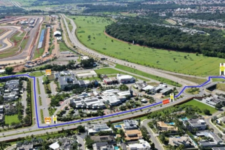 Imagem aérea mostra traçado para chegar ao autódromo