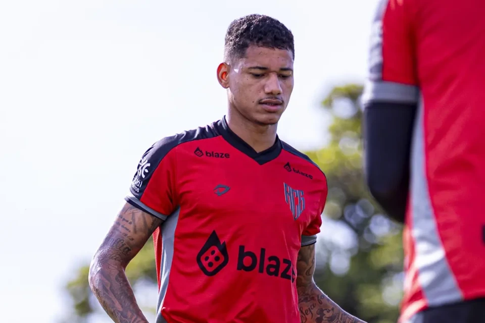 Marrony durante treino no Atlético