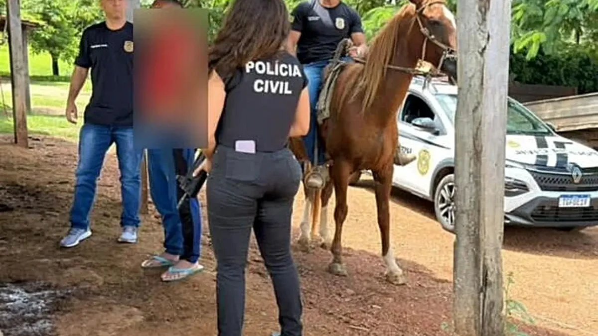 Imagem do suspeito preso