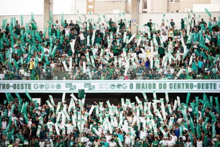 Torcida do Goiás esgota ingressos para final do Campeonato Goiano