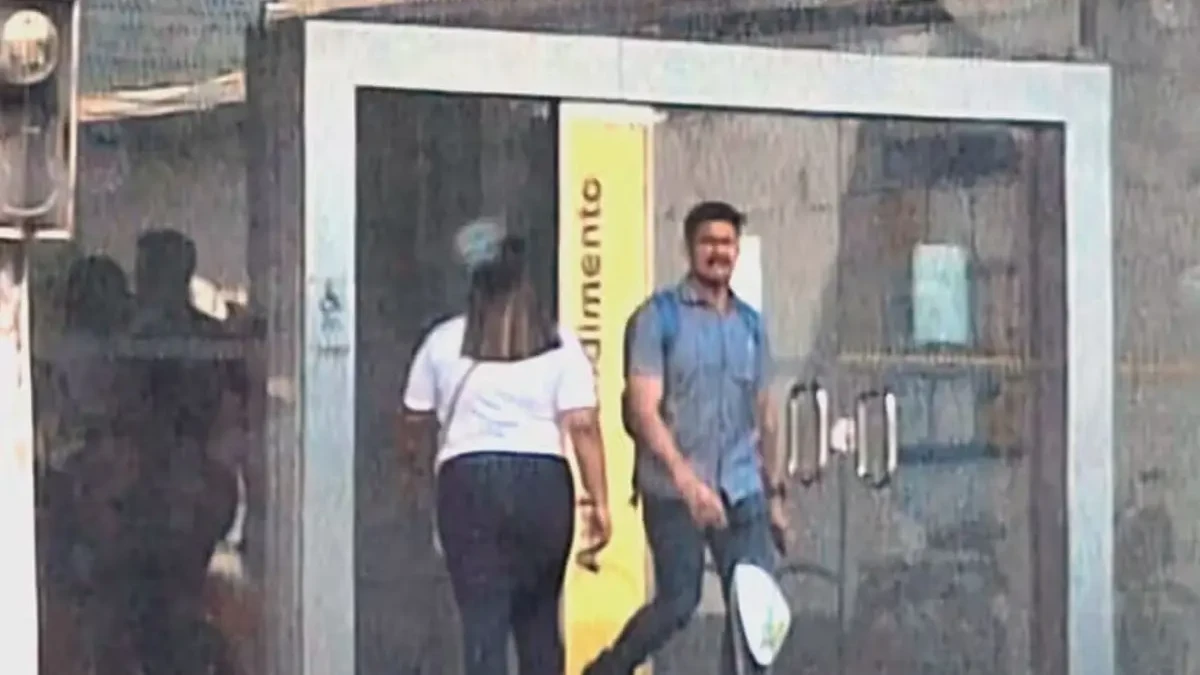 Breno Chaves Pinto foi flagrado deixando agência de banco — Foto: Reprodução