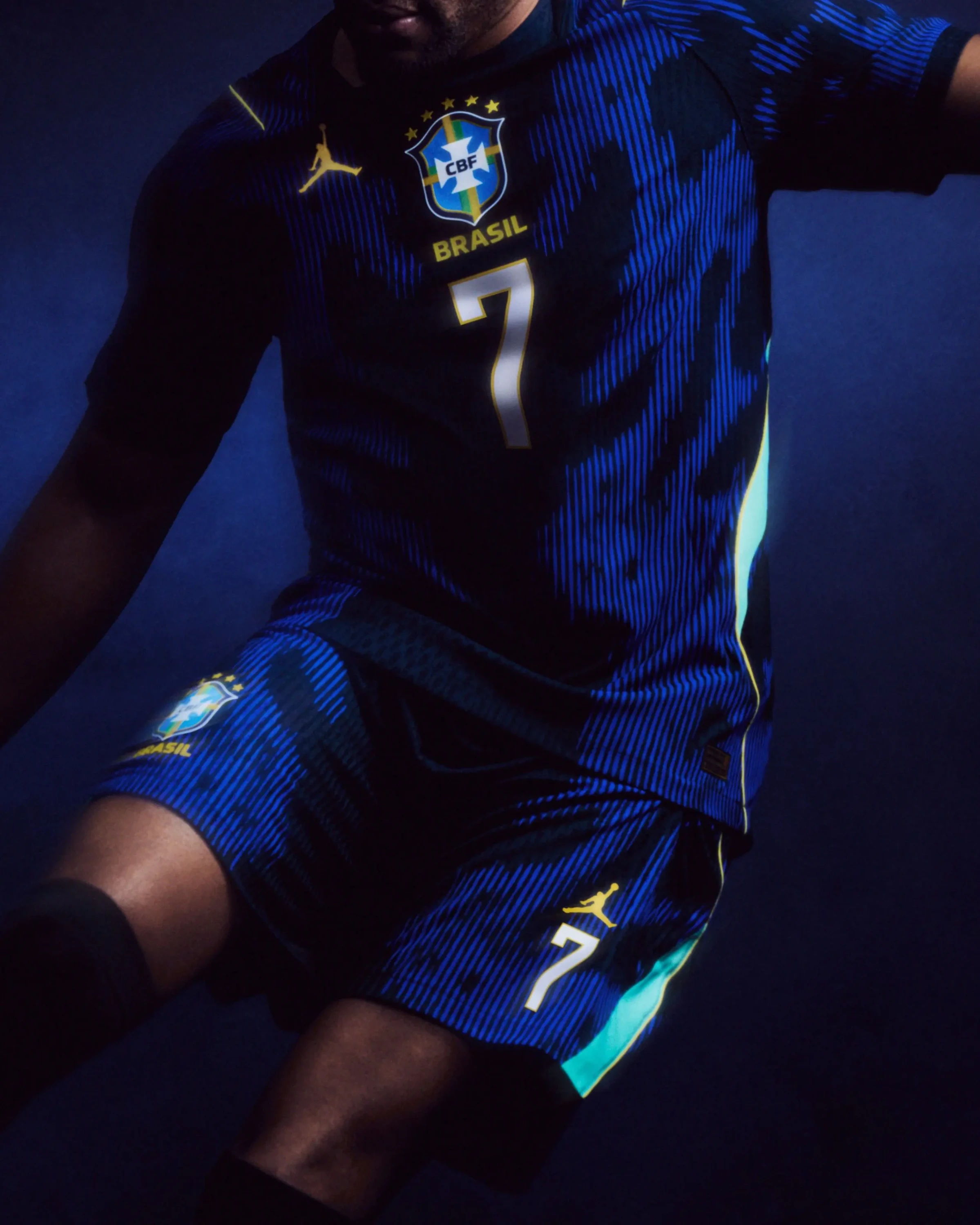 1000701582 scaled CBF revela nova camisa azul da Seleção Brasileira; confira