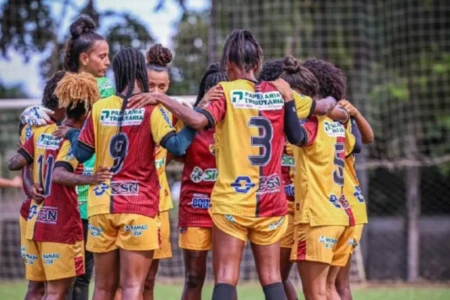 Equipe feminina do Planalto. Foto: Roberta Foschiera