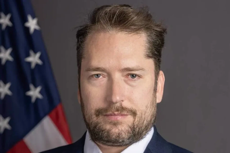 image Brasil barra viagem de conselheiro de Trump que queria visitar Bolsonaro