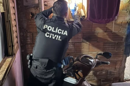 02dabe3c-4992-4f41-8c77-1b0f3cded77d