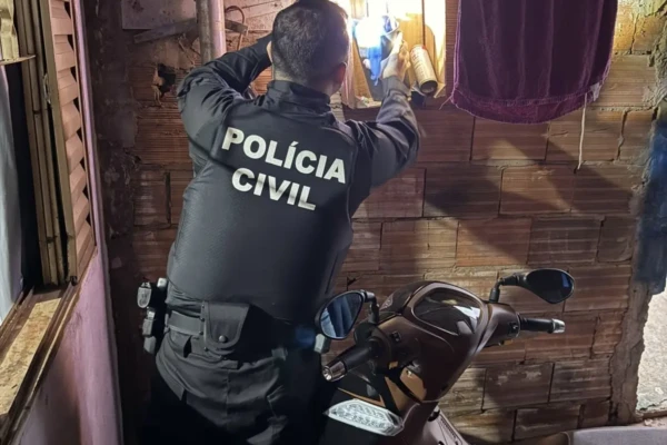 02dabe3c-4992-4f41-8c77-1b0f3cded77d