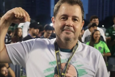 Após título invicto, Paulo Rogério exalta campanha do Goiás