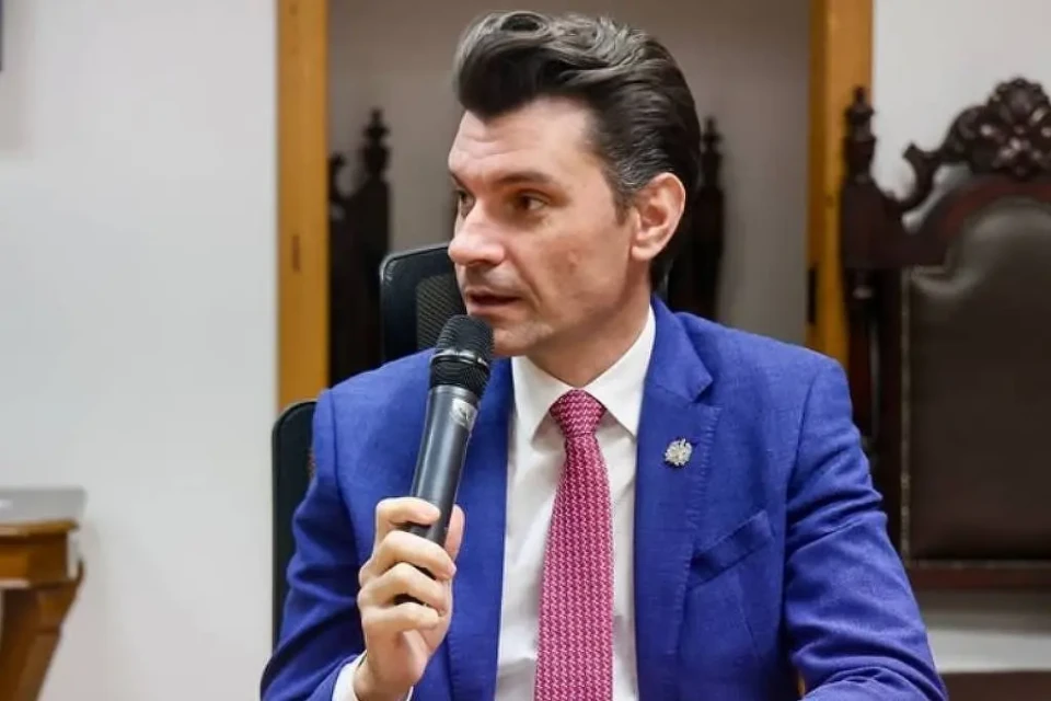 Ministério Público abre inquérito para apurar conduta de ex-delegado-geral de SC no caso Orelha Ulisses Gabriel não responde
