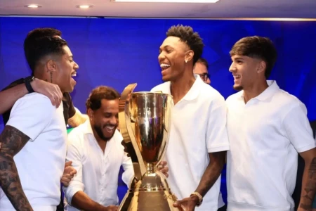 Goiás domina seleção do Goianão 2026 com seis jogadores