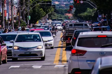 Imagem mostra trânsito de Goiânia