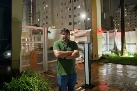 Moradores declararam apoio a síndico detido por andar armado no condomínio, em Goiânia