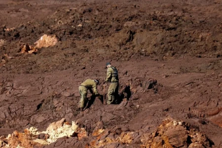 Ministro do STJ vota para tirar ex-CEO da Vale dos réus de Brumadinho, e julgamento é suspenso