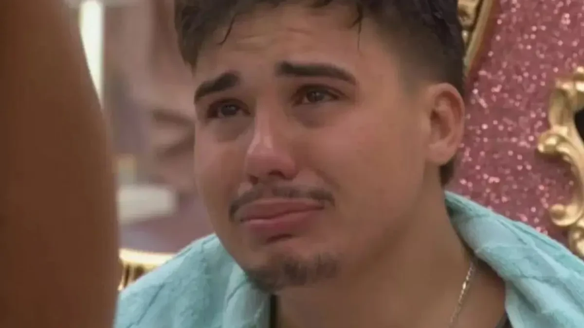 Pedro Henrique move ação contra Globo e Ana Maria Braga após deixar BBB 26 por assédio dados na Justiça para entrar com processo