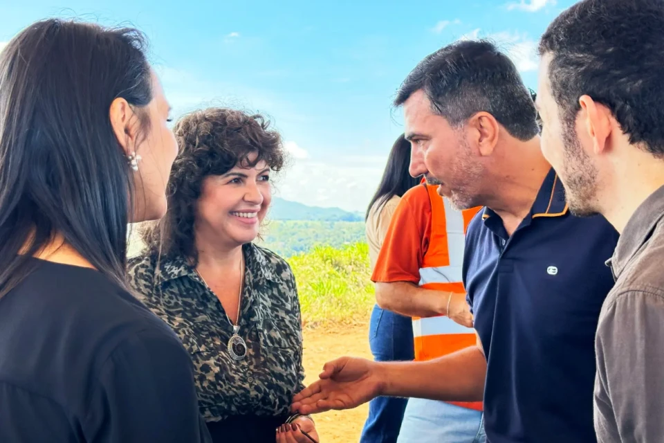 whatsapp image 2026 03 19 at 15 45 03 Semad entrega licença ambiental para o aterro de Aparecida de Goiânia