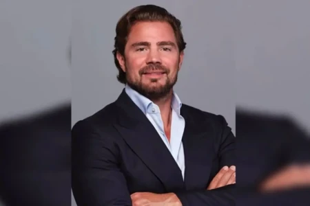 PF prepara relatório sobre menções a políticos encontradas em celular e em arquivos de Vorcaro (Foto: Reprodução)