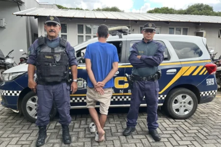 persegue mulher x facao 