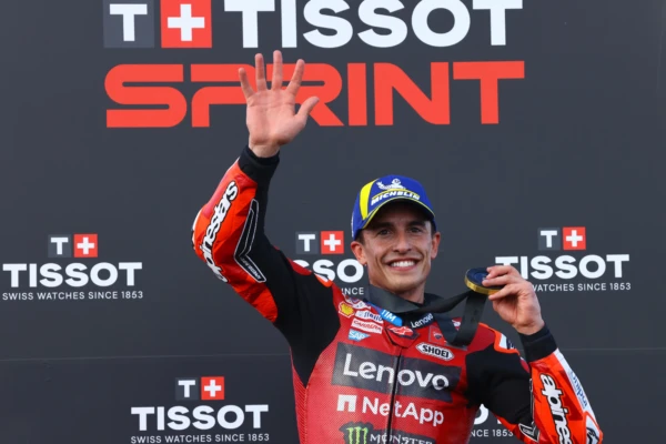 Marc Márquez durante pódio da MotoGP em Goiânia. Foto: Beto Issa - MotoGP