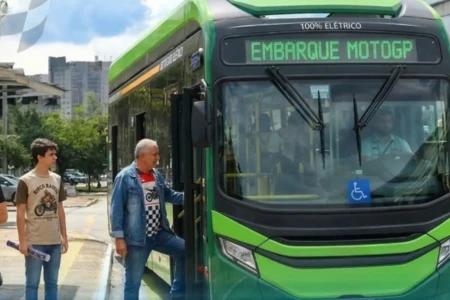 Vai ao MotoGP? veja novidades sobre os ônibus que chegam até o autódromo (Foto: RMTC)