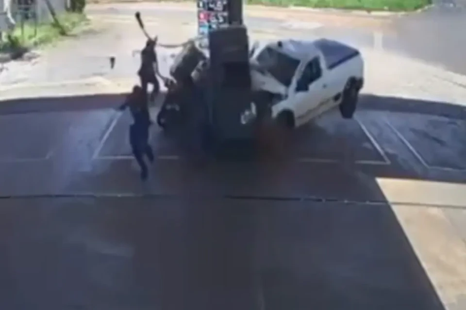 CARRO X POSTO 