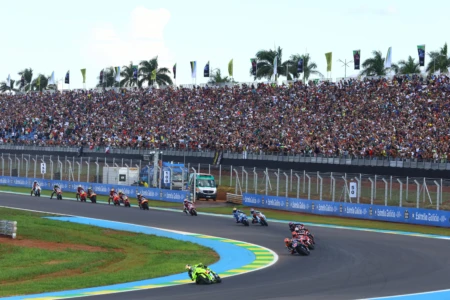 Público no Autódromo de Goiânia durante a MotoGP. Foto: Beto Issa - MotoGP