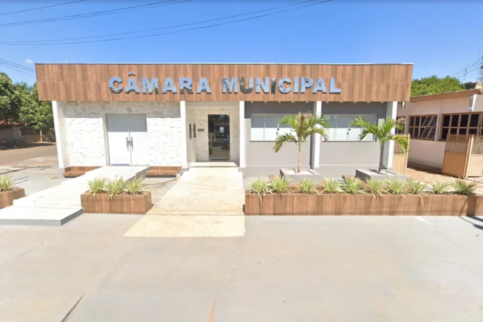 camara x firminopolis 