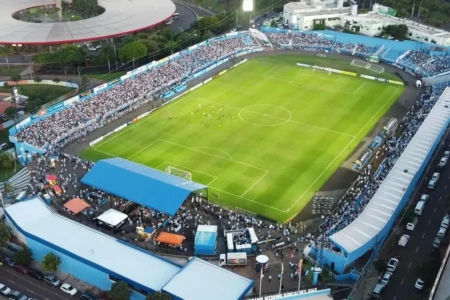 Jogo entre Londrina e Goiás muda de estádio