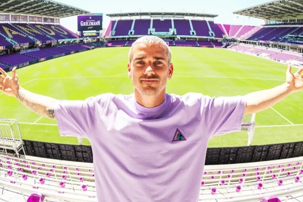 Griezmann no estádio do Orlando City