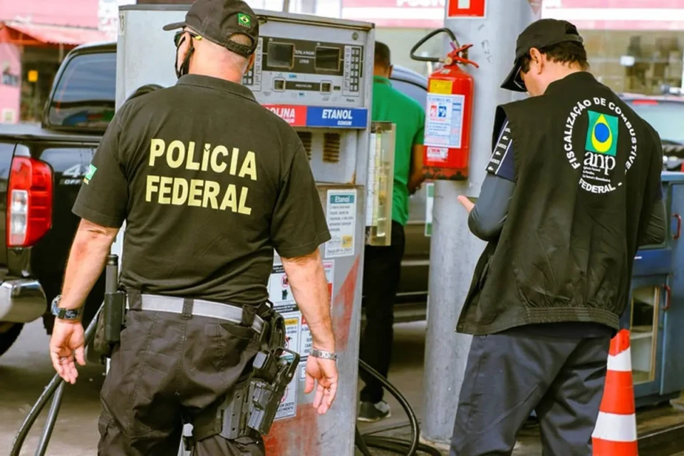 PF faz operação em Goiás para combater preços abusivos em postos de combustíveis Megaoperação acontece em 11 estados e no DF