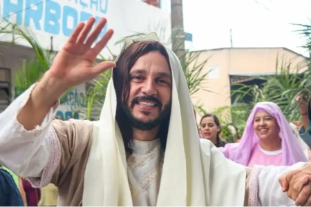 Procissão percorre ruas de Goiânia no Domingo de Ramos: 'a fé católica é linda' (Foto: Reprodução)