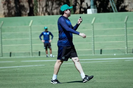 Daniel Paulista, treinador do Goiás