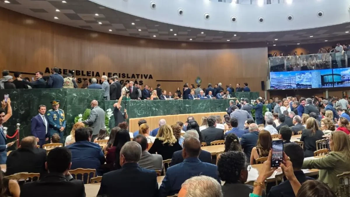 Assembleia Legislativa lotada para posse de Daniel Vilela (Foto: Jucimar de Sousa)