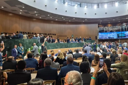Assembleia Legislativa lotada para posse de Daniel Vilela (Foto: Jucimar de Sousa)