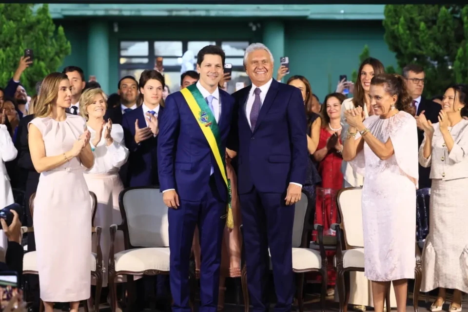 b00930e3-c923-4a9e-ac15-8495c58575b3