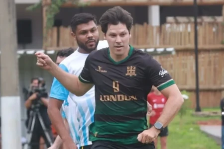 Craque ou perna de pau? Ídolo revela como Daniel Vilela foi como jogador (Foto: Reprodução)