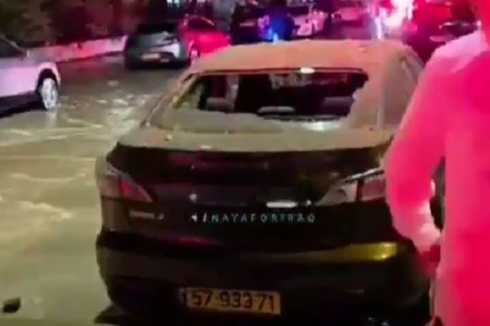 Vídeo: ataque atinge tubulação de água e inunda ruas em Israel (Foto: Reprodução)