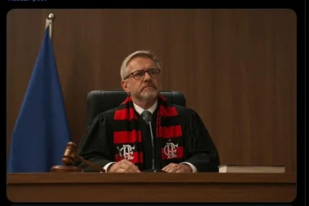 Clube espanhol Almería ironiza cobrança do Flamengo