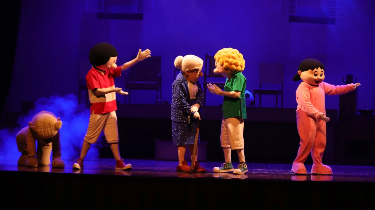 Espetáculo une Turma do Cabeça Oca e Cora Coralina chega a Goiânia