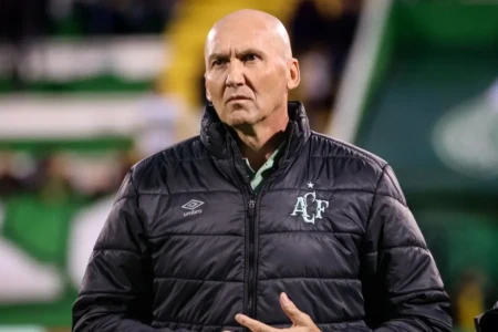 Gilmar Dal Pozzo técnico Chapecoense