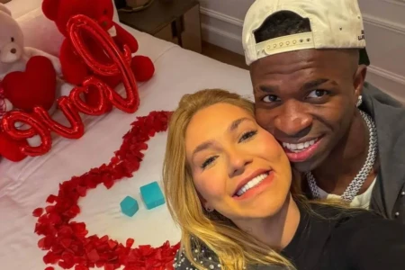 'Apaixonado por você': Vini Junior publica declaração para a Virginia após rumores de crise