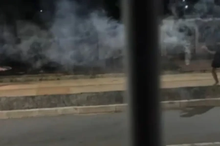 Guerra de fogos de artifício em Goiânia