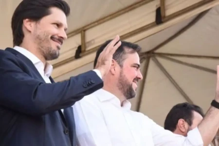 Imagem mostra governador de Goiás, Daniel Vilela, e ex-prefeito de Aparecida, Gustavo Mendanha