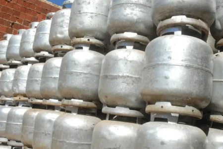 Governo anuncia pacote para baixar preço do gás de cozinha e do diesel (Foto: Agência Brasil)