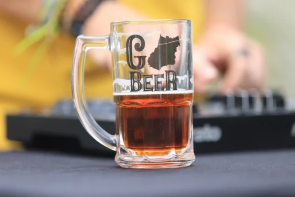Festival reúne cerveja artesanal e música ao vivo em Goiânia neste fim de semana