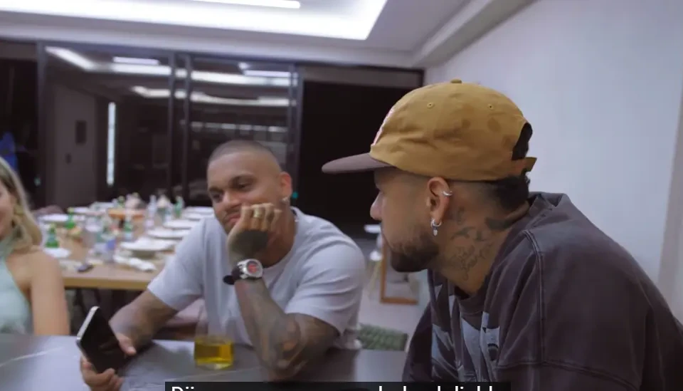 Neymar jantar amigos explica de chico