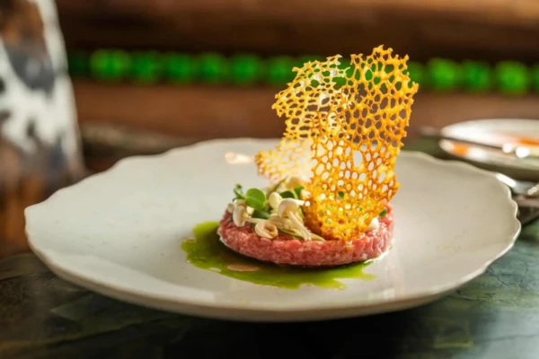 Quanto custa comer nos restaurantes brasileiros com duas e três estrelas Michelin? Veja Guia valores e menus das casas exclusivas