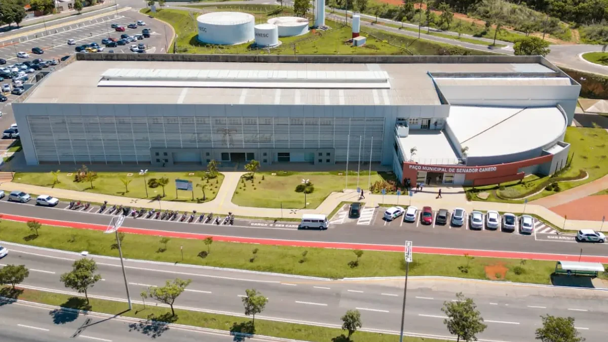 senador canedo x prefeitura