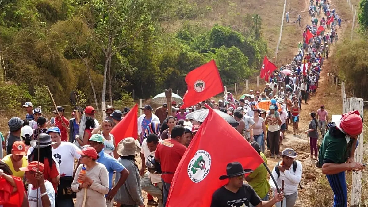 Famílias acampadas em Goiás